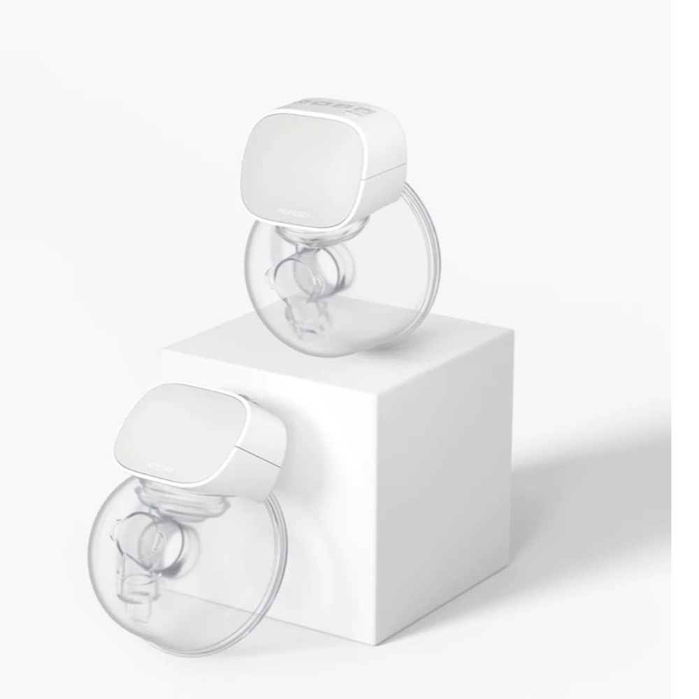 Mom cozy breast pump